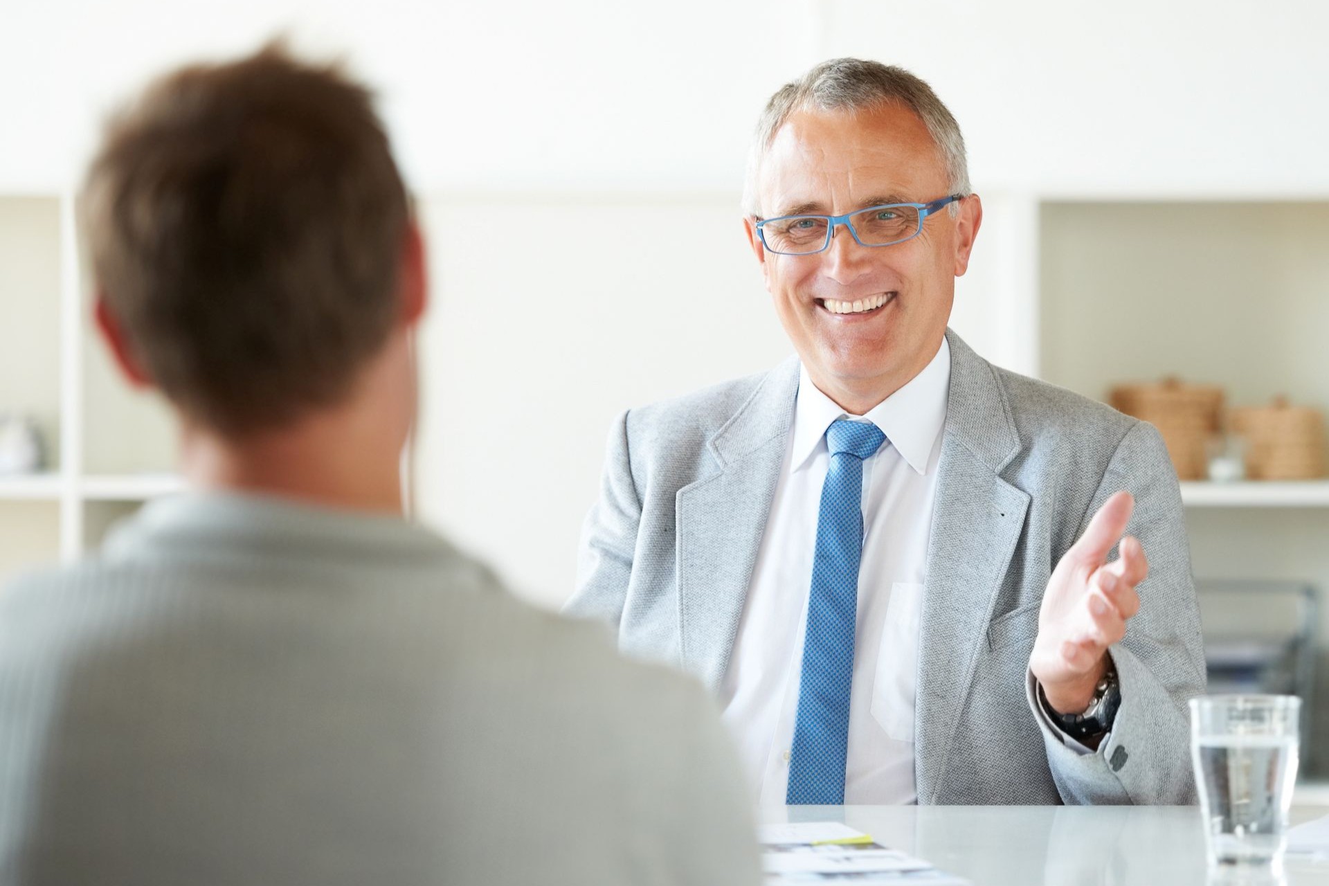 Idox_CasparLaw_lawyer_client_consultation_tablet_office